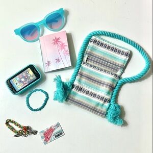 Joss’s accessories